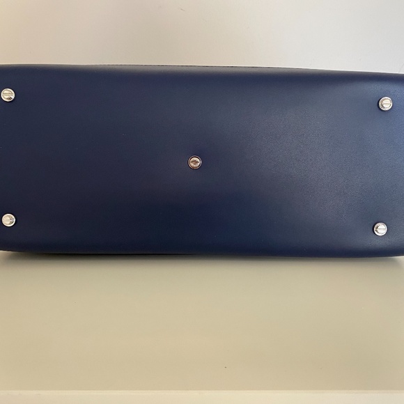 Givenchy Medium Horizon Dark Blue Mastic Bag - Picture 15 of 16